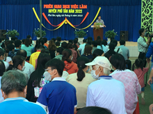 Trên 20 000 chỉ tiêu tuyển dụng tại Phiên giao dịch việc làm huyện Phú Tân năm 2022