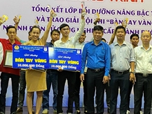 Trao giải Bàn tay vàng nghề điện tử công nghiệp