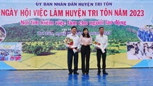 Hơn 950 lao động huyện Tri Tôn tìm kiếm cơ hội việc làm